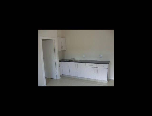 1 BEDROOM APARTMENT TO LET IN PRESTBURY